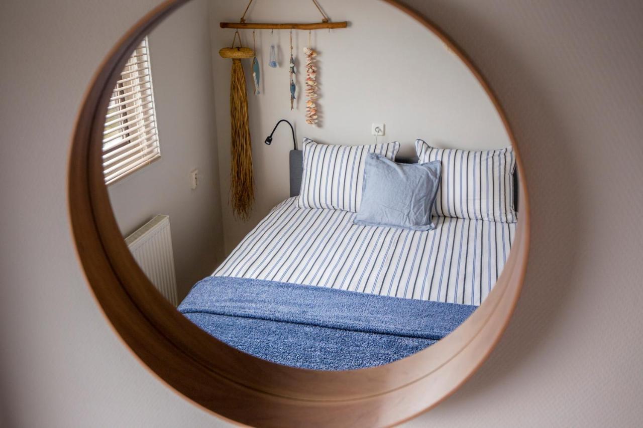 Apartmán Unieke Woonboot In Harlingen Exteriér fotografie